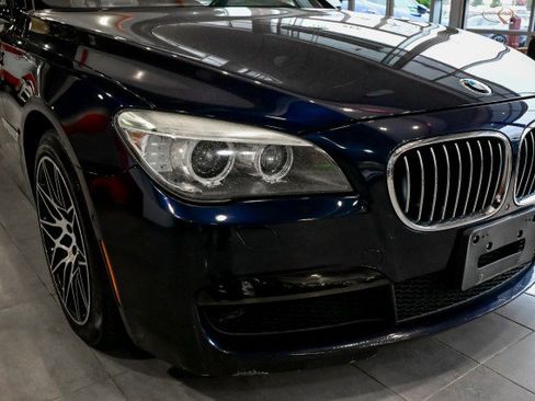 Used 2015 BMW 740Li xDrive image 10