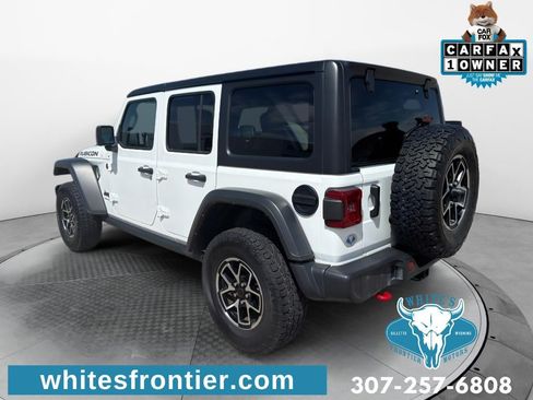 Used 2024 Jeep Wrangler Unlimited Rubicon AWD/4WD image 3