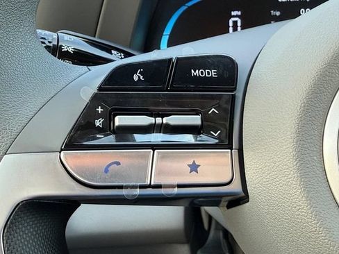 New 2026 Hyundai Elantra SE FWD image 8