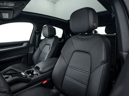 Certified 2026 Porsche Cayenne Coupe AWD/4WD image 23