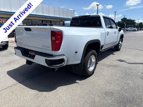 Used 2026 Chevrolet Silverado 3500 High Country w/ High Country Premium Package AWD/4WD image 3