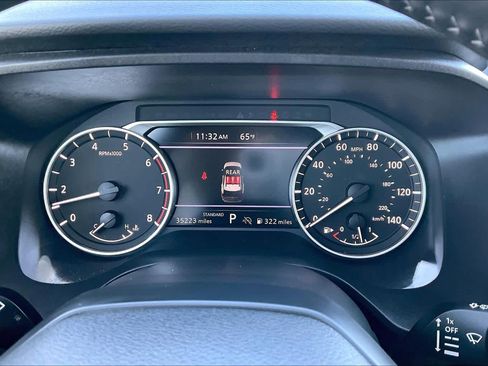 Used 2025 Nissan Rogue SV image 26