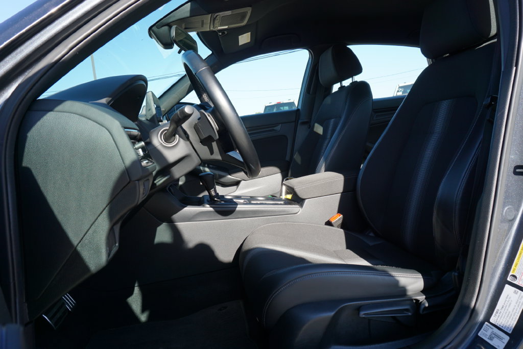 Used 2023 Honda Civic Sport image 16