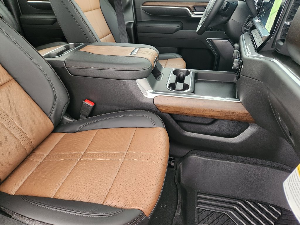New 2026 Chevrolet Silverado 2500 High Country w/ High Country Premium Package AWD/4WD image 11