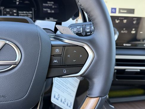 New 2026 Lexus RX 450h AWD image 21