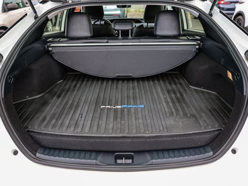 Certified 2021 Toyota Prius Prime XLE FWD image 30