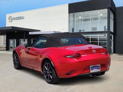 Used 2016 MAZDA MX-5 Miata Grand Touring RWD image 4