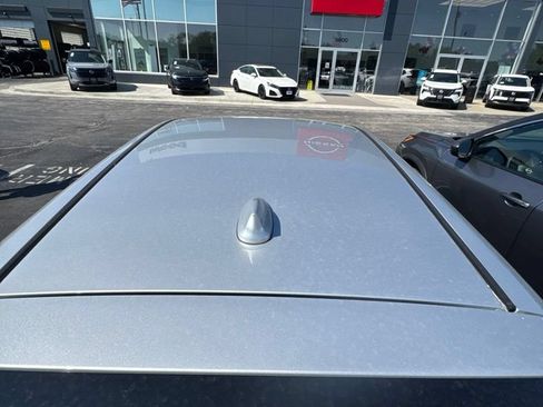 Certified 2025 Nissan Leaf S FWD image 5
