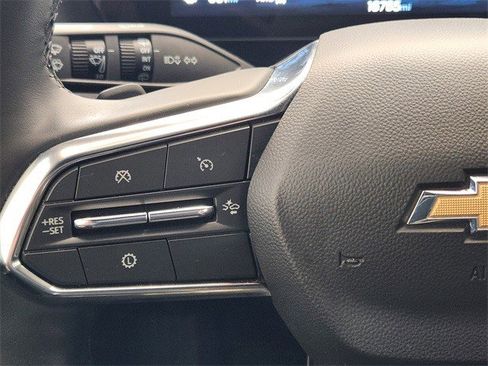 Certified 2025 Chevrolet Equinox LT image 25