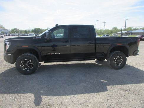 New 2026 GMC Sierra 2500 AT4X AWD/4WD image 9