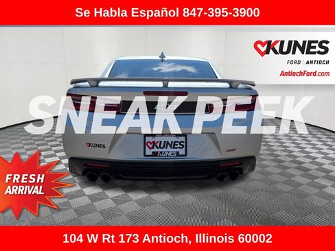 Used 2018 Chevrolet Camaro SS RWD image 7
