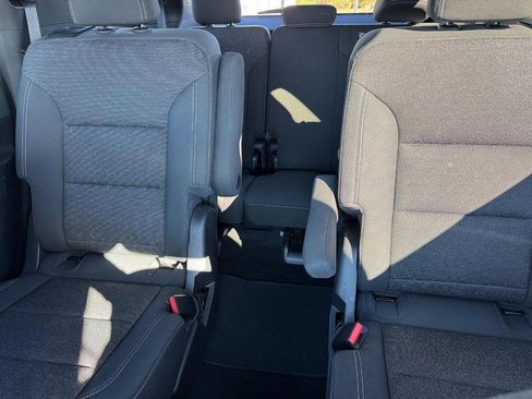 Certified 2025 Chevrolet Traverse LT image 10