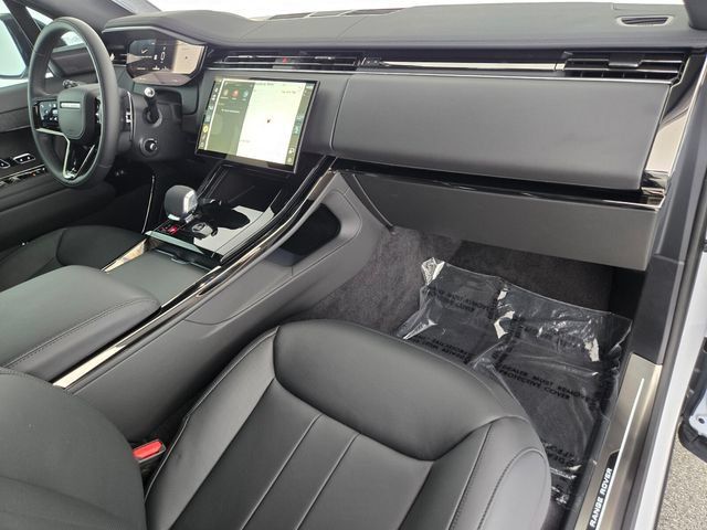 New 2026 Land Rover Range Rover Sport Dynamic SE AWD/4WD image 19