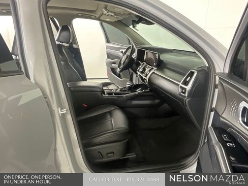 Used 2023 Kia Sorento SX AWD/4WD image 15