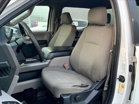 Used 2016 Ford F150 XLT AWD/4WD image 8