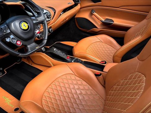 Used 2018 Ferrari 488 Spider RWD image 16