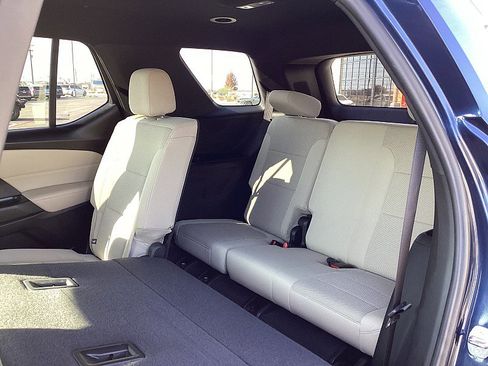 Used 2023 Chevrolet Traverse LS image 14