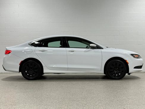 Used 2017 Chrysler 200 LX image 5