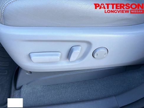 Used 2020 Toyota Sienna XLE w/ XLE Navigation Package FWD image 21