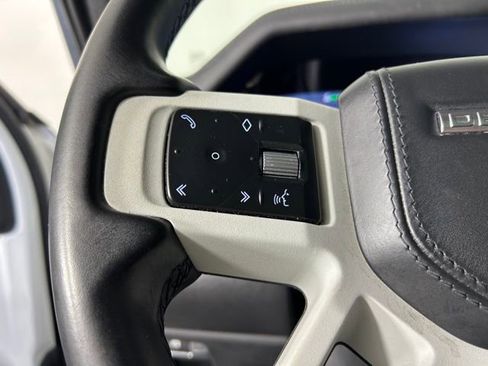 Used 2020 Land Rover Defender 110 HSE AWD/4WD image 18