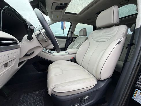 Used 2024 Hyundai Palisade Calligraphy image 20
