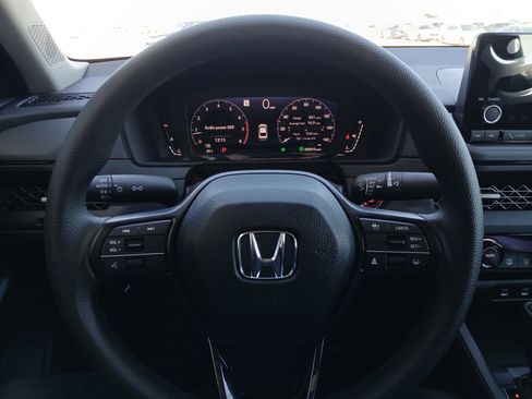 New 2025 Honda Accord SE image 9