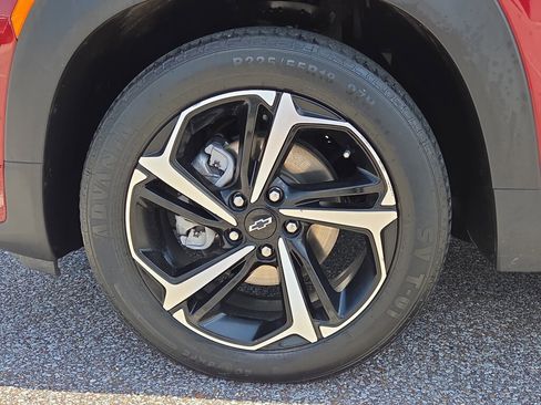 Used 2022 Chevrolet TrailBlazer RS FWD image 9
