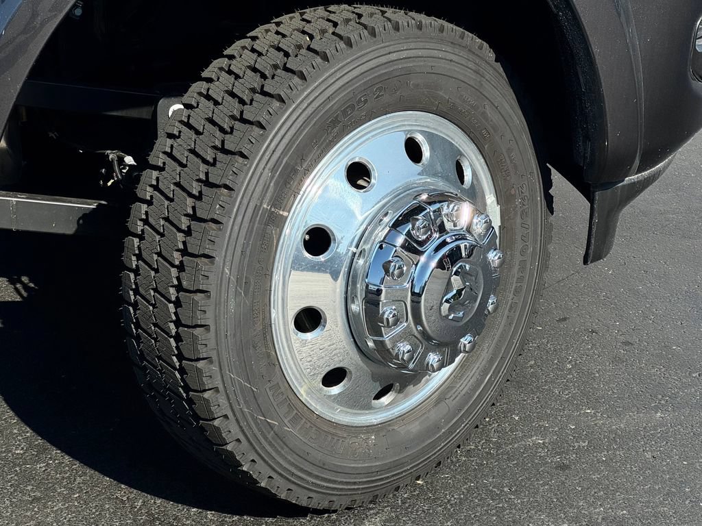 New 2026 RAM 4500 4x4 Crew Cab DRW w/ Laramie Trim Package image 10