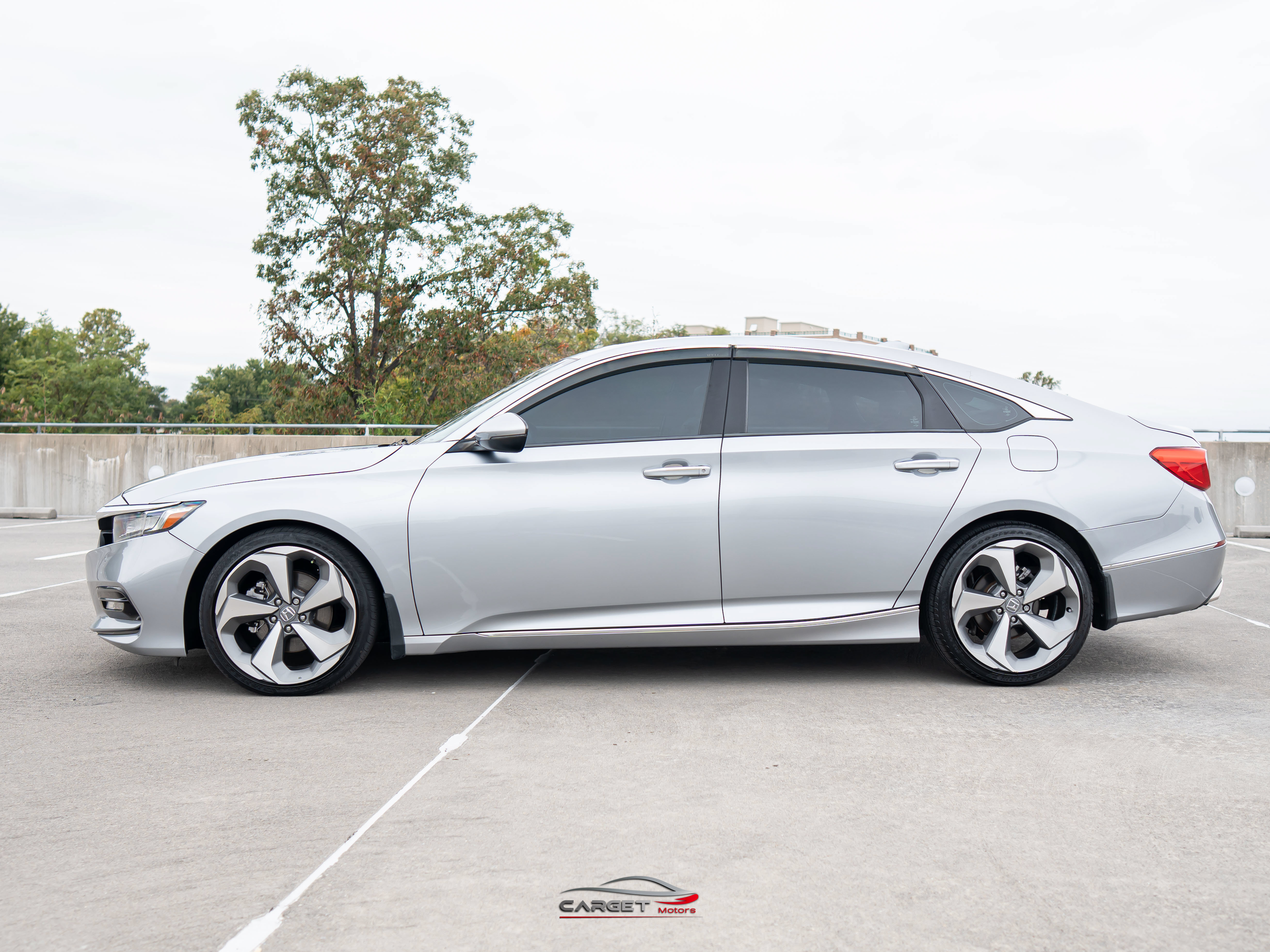 Used 2020 Honda Accord Touring image 4