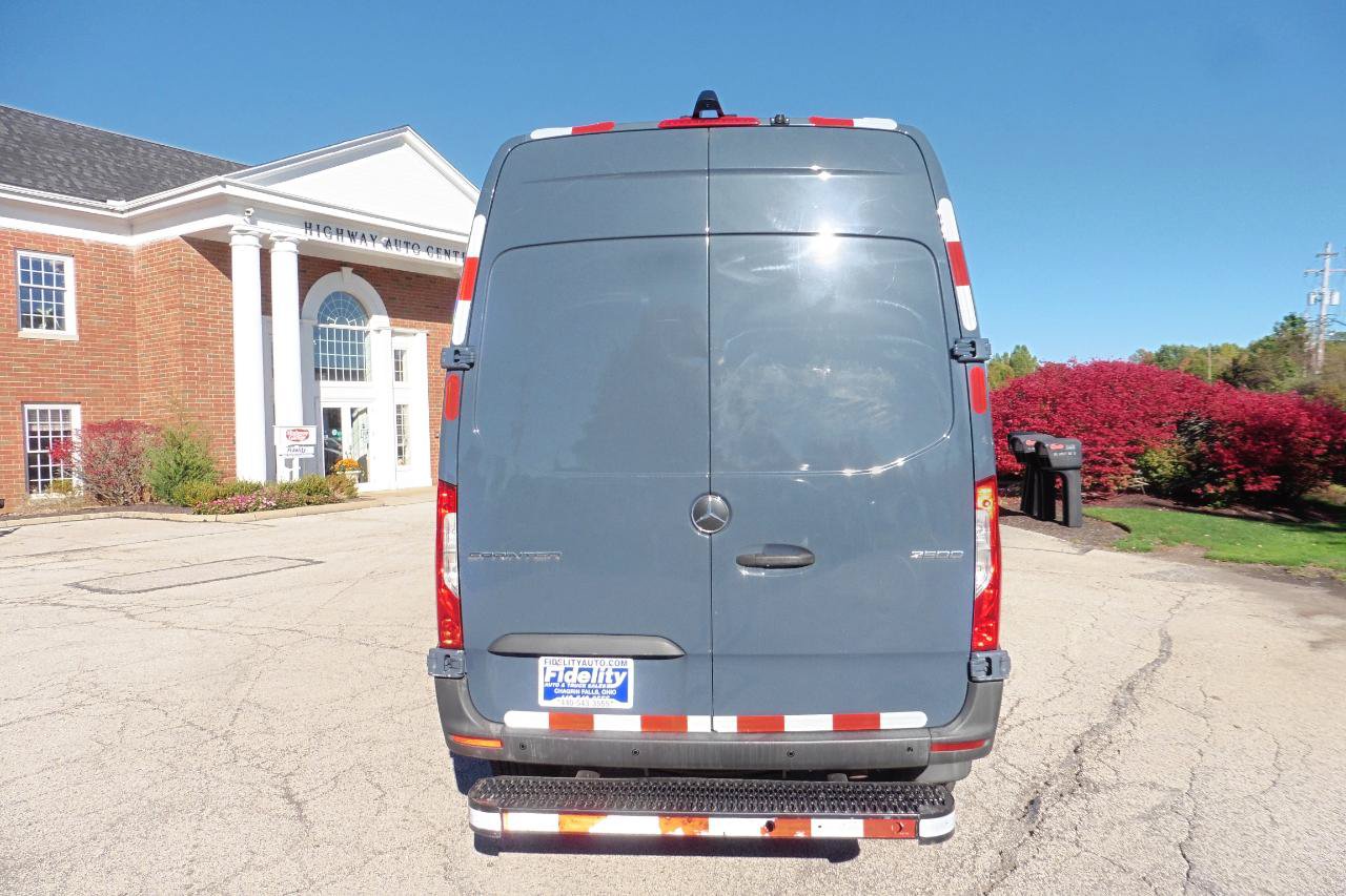 Used 2019 Mercedes-Benz Sprinter 144 image 28