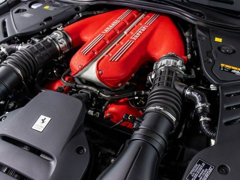 Used 2024 Ferrari 812 Competizione A image 61