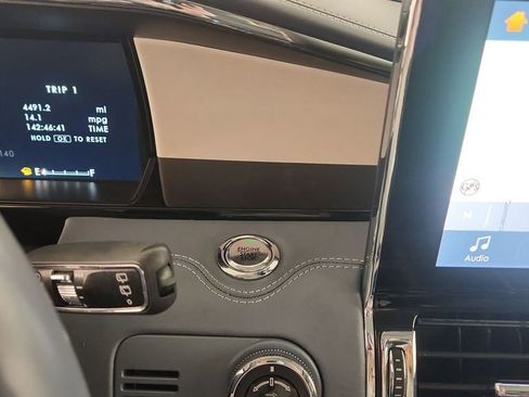 Used 2018 Lincoln Navigator Black Label image 25