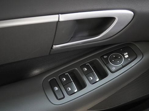 Used 2022 Hyundai Sonata SE FWD image 19