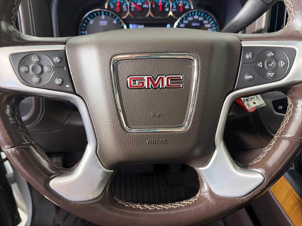 Used 2018 GMC Sierra 1500 SLT AWD/4WD image 16