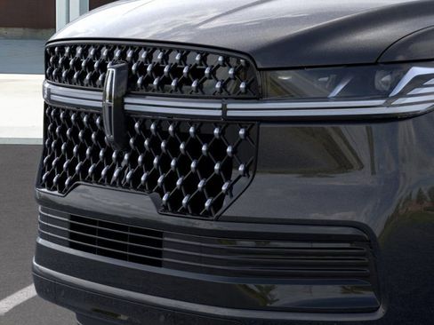 New 2025 Lincoln Navigator Black Label image 17
