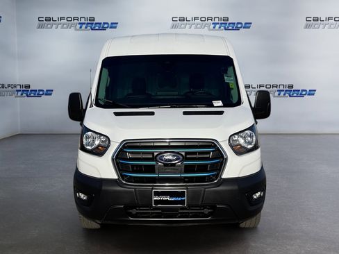 Used 2023 Ford E-Transit Medium Roof image 2