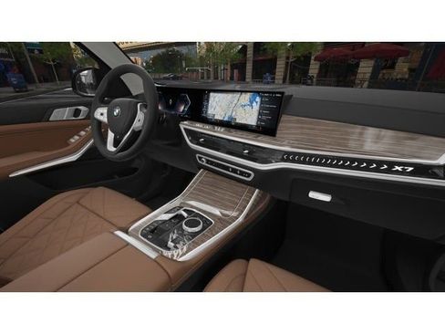 Used 2026 BMW X7 xDrive40i w/ Climate Comfort Package image 14
