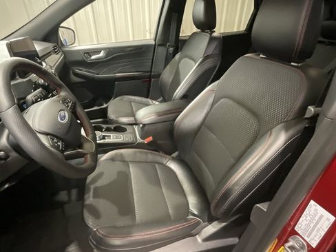 Used 2025 Ford Escape ST-Line Elite image 10