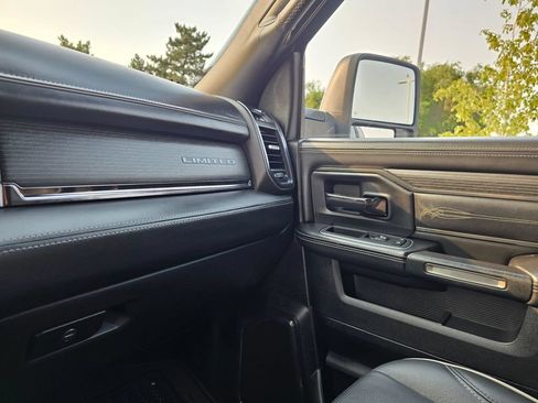 Used 2023 RAM 2500 Limited w/ Towing Technology Group AWD/4WD image 31