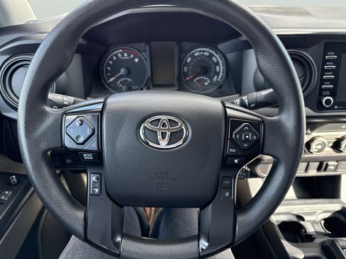 Used 2022 Toyota Tacoma SR image 12