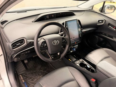 Used 2020 Toyota Prius Prime Limited FWD image 22