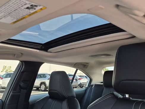 Certified 2025 Toyota Corolla XLE FWD image 10
