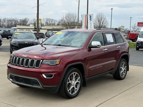 Used 2020 Jeep Grand Cherokee Limited w/ Luxury Group II image 3
