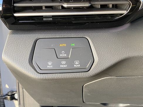New 2026 Volkswagen ID.4 Pro AWD/4WD image 24