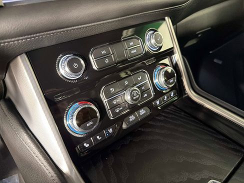 Used 2024 GMC Yukon Denali image 44