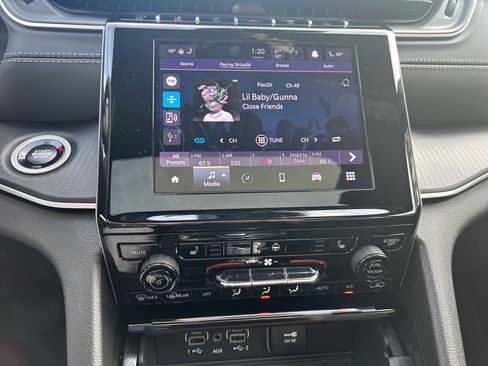 New 2025 Jeep Grand Cherokee Altitude image 27