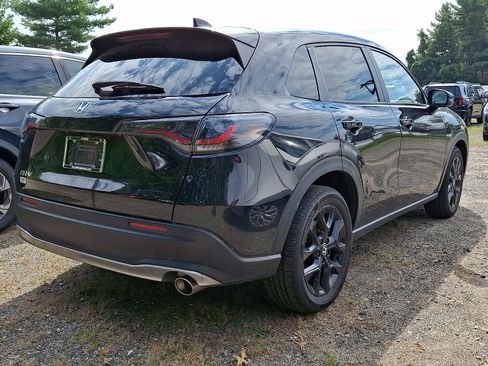Used 2024 Honda HR-V Sport image 3