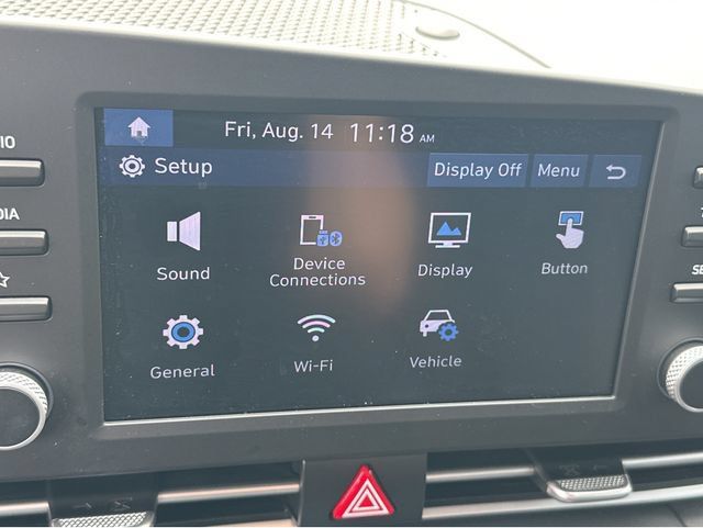 Used 2021 Hyundai Elantra SE FWD image 6
