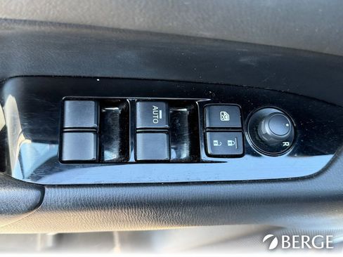 Used 2017 MAZDA CX-5 Touring image 15