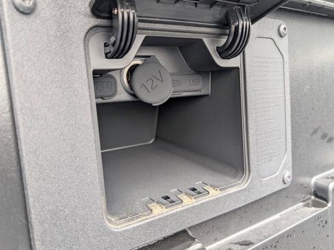 Used 2025 Toyota Tacoma TRD Sport w/ TRD Sport Upgrade Package image 14